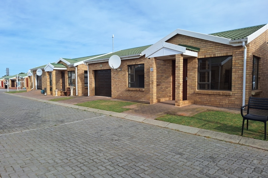 2 Bedroom Property for Sale in C Place Eastern Cape